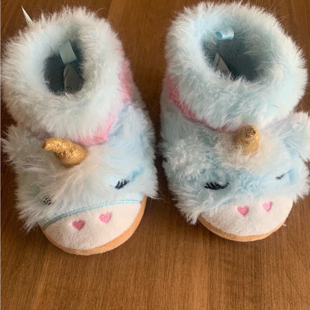 Wonder Nation Unicorn Slippers Size 5